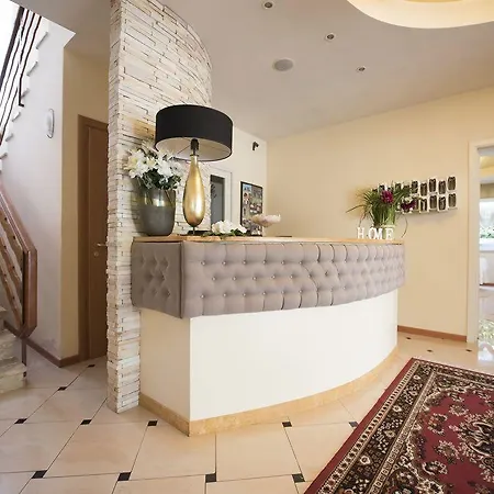 Hotel Monica 3*