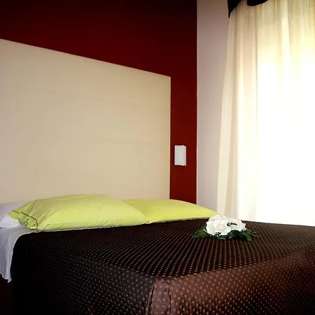 Monica 트라글리아타